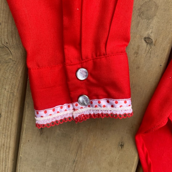 1980’s Western Wear Pearl Snap Blouse with Lace and Polka Dot Trimming - Picture 4 of 5
